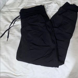 lululemon joggers
